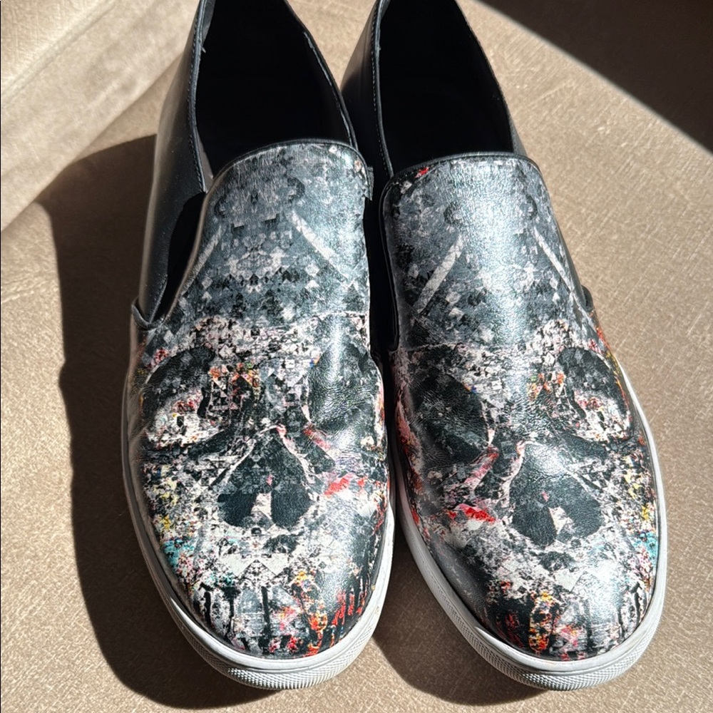 Robert Graham Black and Gray Loafers